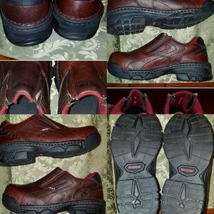 Wolverine steel toe clogs! WIDE